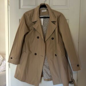 NWT mango trench coat!